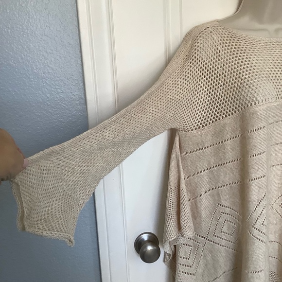 NWT Ciel Bohemian Sweater Shrug Pullover M Southwestern Beige Boho Knit - Picture 4 of 10